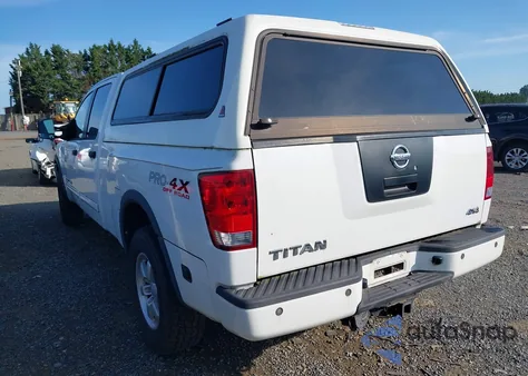 2008 Nissan Titan Pro-4X z USA, uszkodzony, nr VIN 1N6AA07FX8N309885